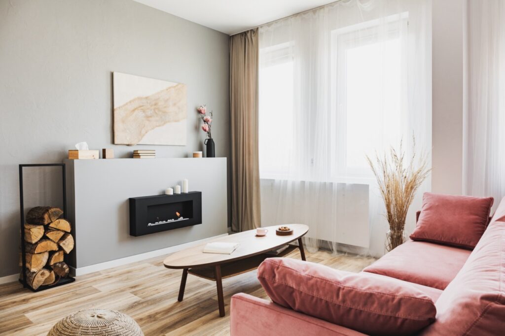 Fachtechniker bei der Heizungswartung einer modernen Heizungsanlage im Rhein-Main-Gebiet